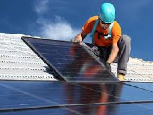 Elementi essenziali bando impianti di produzione di energia da fonti rinnovabili per gli immobili pubblici Azioni 2.2.1 e 2.2.2