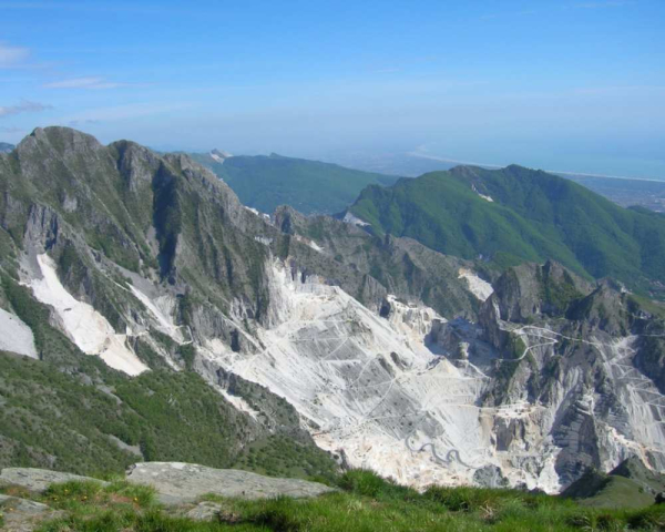 Mare, monti e marmo: Ambitour fa tappa nella Riviera Apuana